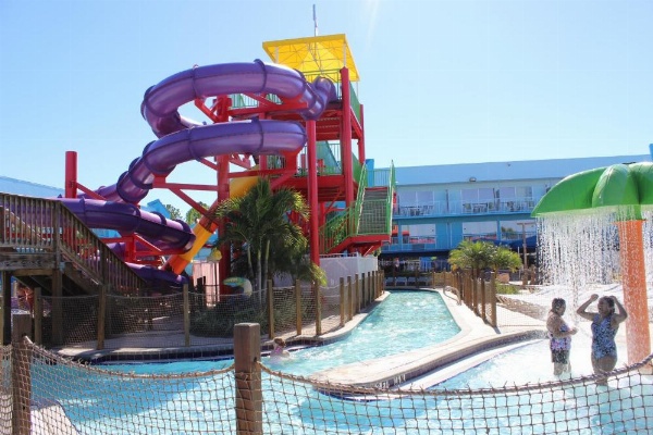 Flamingo Waterpark Resort image 10