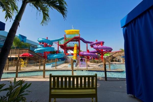 Flamingo Waterpark Resort image 20