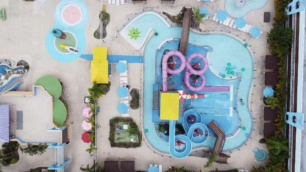 Flamingo Waterpark Resort image 30