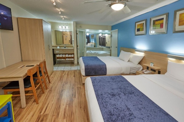 Flamingo Waterpark Resort image 7